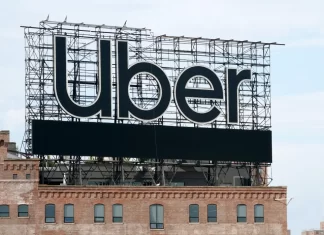 Buscar Escribe para buscar Buscar Metro El plan de estafadores generó $40 millones en tarifas falsas para cientos de conductores de Uber sospechosos: federales