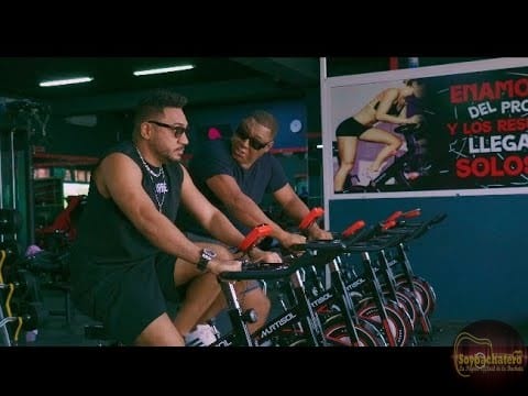 NELSON DE LA OLLA FT SILVIO MORA /TÁ MEDIO RARO