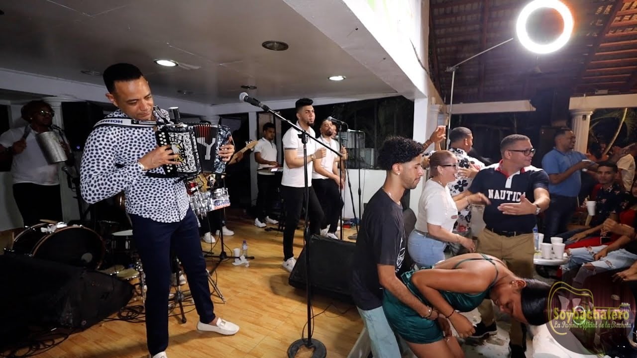 Yovanny Polanco – Los 500 Pesos En Video Vivo