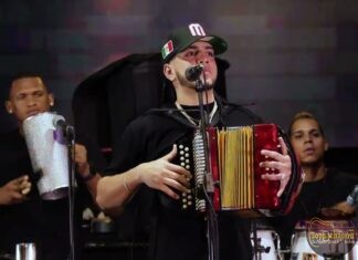 EL RUBIO ACORDEON – NAVIDAD SIN MI MADRE (EN VIVO)