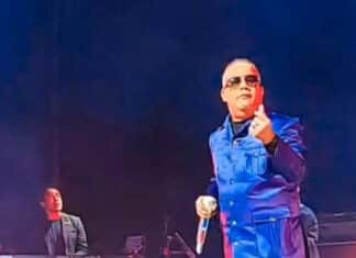 Héctor Acosta logra éxito rotundo ante miles de personas en el NJPAC. img 6133